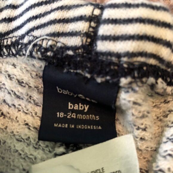 Gap striped sweat pants 18-24mo GUC - Picture 2 of 3